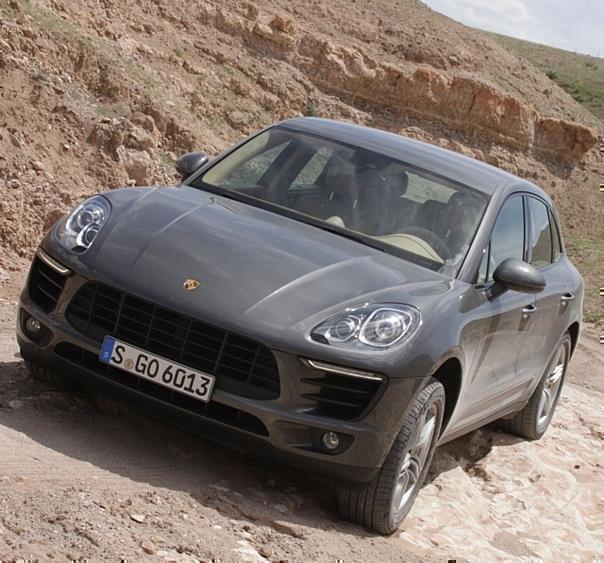 Mit dem Porsche Macan in Marrakesch.  Foto:Auto-Medienportal.Net/Tim Westermann